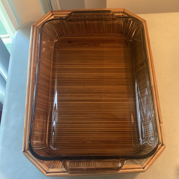 Anchor ovenware Baking Dish 3 QT model 1040 with basket for easy transport - Picture 7 of 17